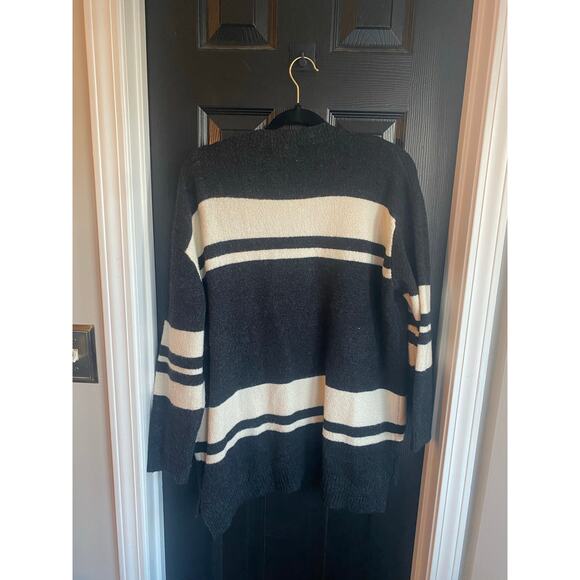 DREAMERS V-neck Black & Cream Striped Sweater-Size L - Picture 3 of 6